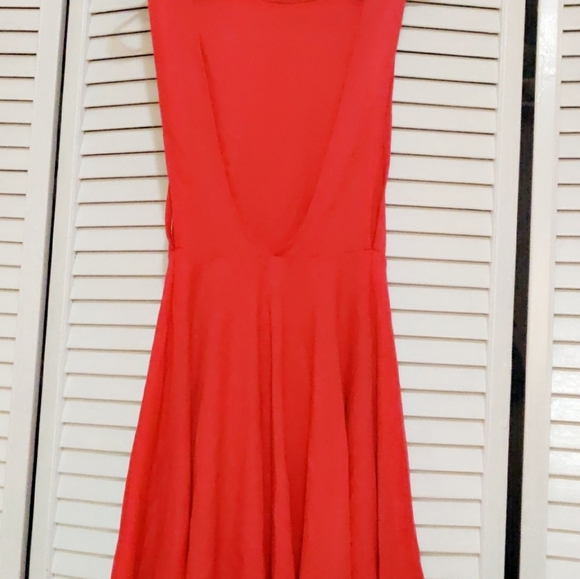 Dress - Picture 4 of 4